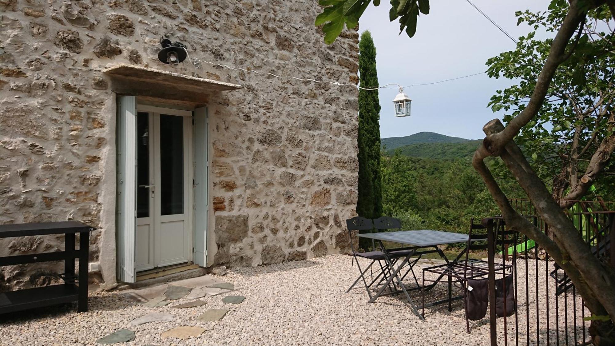 Gite En Cevennes Du Sud, Bergerie Restauree Au Rez De Jardin D'Une Bastide Avec Piscine, Vue Exceptionnelle, Authenticite Et Confort Saint-Laurent-le-Minier Exterior foto